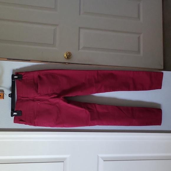 High Rise Maroon Jegging - Picture 2 of 3
